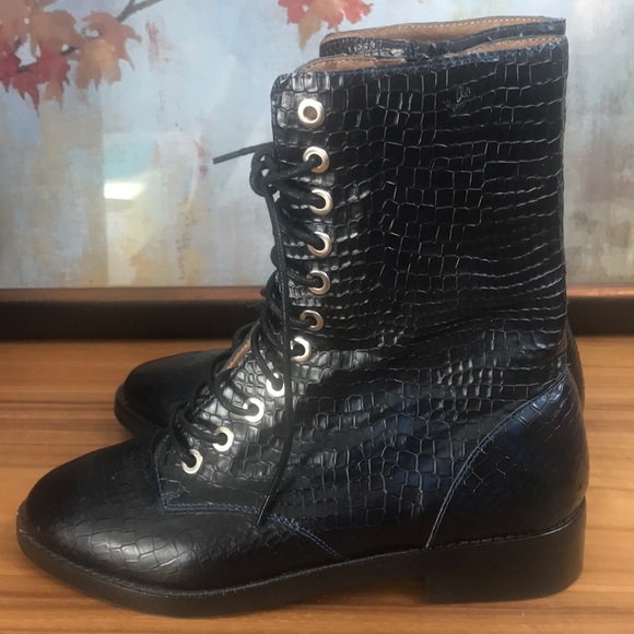 Sexy Jeffrey Campbell IBIZA. $450 Dark navy Blue boots. - Picture 4 of 12